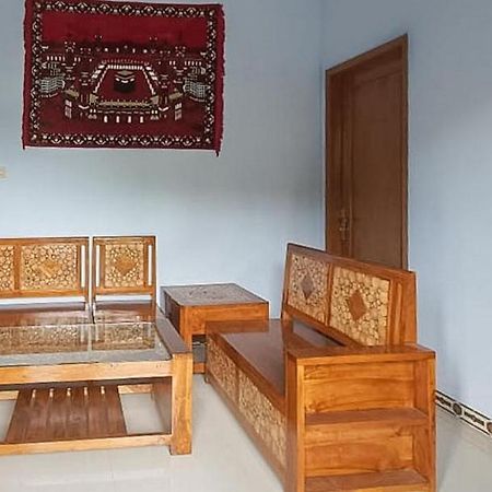 Griya Mbak Tafik Syariah Hotel Gendingan Bagian luar foto